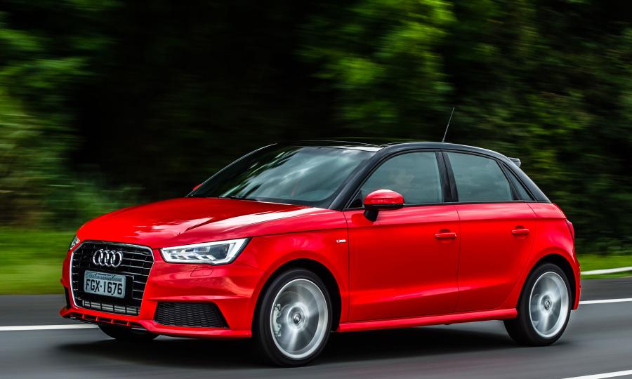  Audi A1 Sportback TFSI S-Line (8X) 2016 года  (LA) (фото 2 из 12)